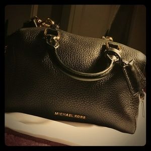 Michael kors mini purse black
